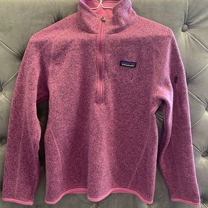 Patagonia half zip up fleece!!